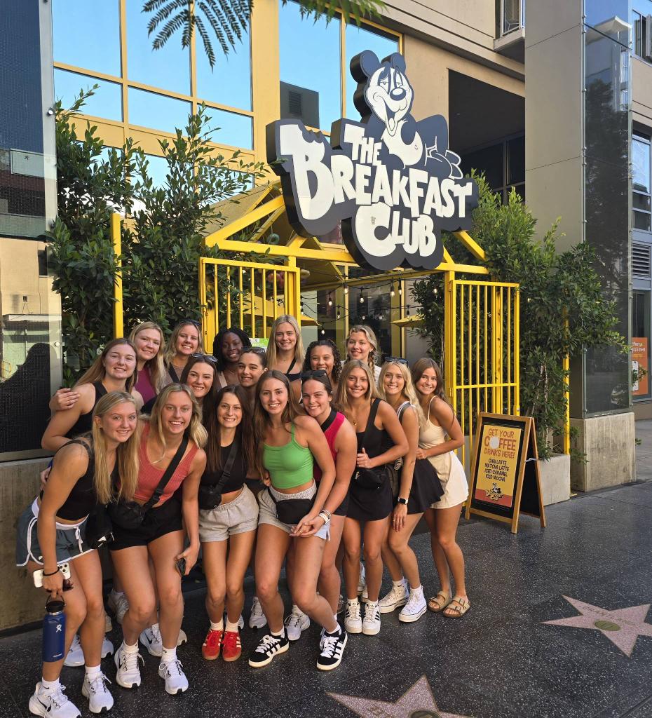 UW-River Falls Volleyball tweet media