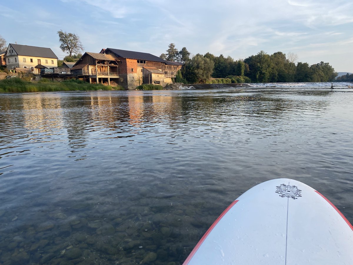 MitjaB's tweet image. Petnajst fur s supom po Kolpi, da smo prepeljali vse migrante… dovolj bo🤣