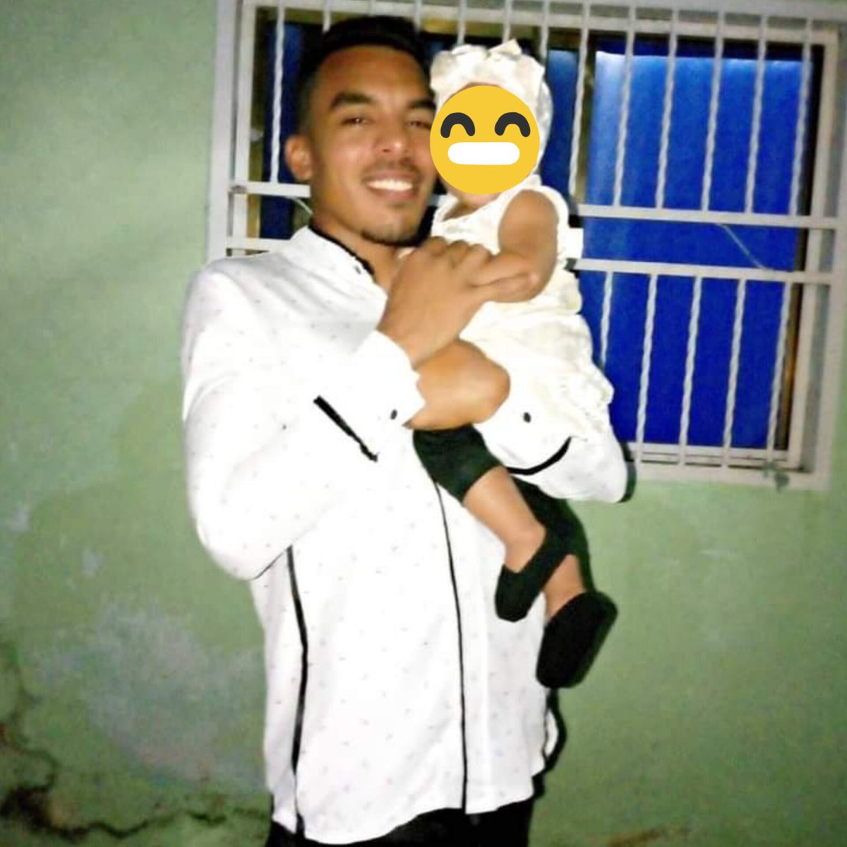 orionadevuelta's tweet photo. El #MaduroSecuestraNiños tampoco perdona a Jesús Romero que mostró el desastre que el malvado apagón causó a una de las lineas de #VENALUM
Secuestrado por el SEBIN #1Sep 
#Guayana https://t.co/4w164lRELC