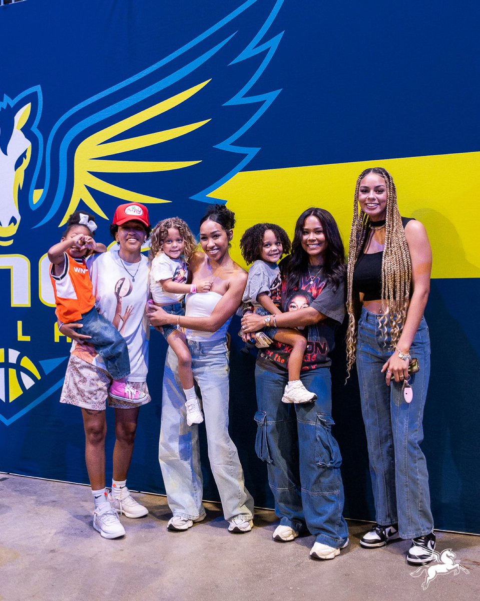 Everyone's fave Tik Tok fam in the house 🫶

Hey Nyla B., Truthy &amp; Oaklynn!