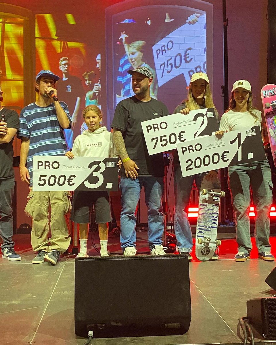 #Skate 🥈 Meghan McCubbin 🇺🇾 fue segunda en el Festival internacional "Interskate61" que se disputó en Mönchengladbach, Alemania.

➡️ La uruguaya 🇺🇾 quedó 2️⃣ en la categoría profesional con una gran actuación 🛹