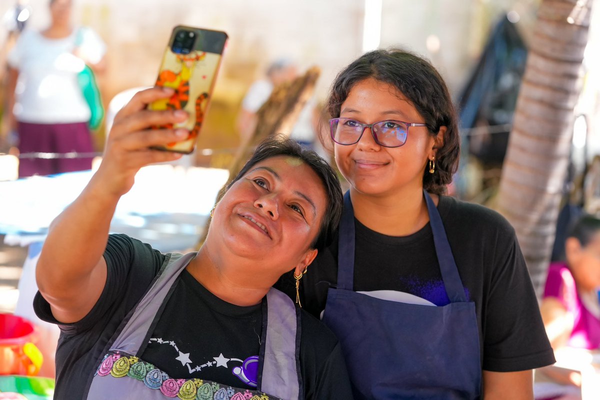 SalvadorChacon_'s tweet photo. Es un honor apoyar a nuestra población y mantener vivas nuestras tradiciones. ¡Gracias a todos los que hacen posible esta fiesta de cultura y unidad!
#DistritoJayaque #TrabajandoPorLaLibertad🇸🇻 https://t.co/ysKlIQR9uw