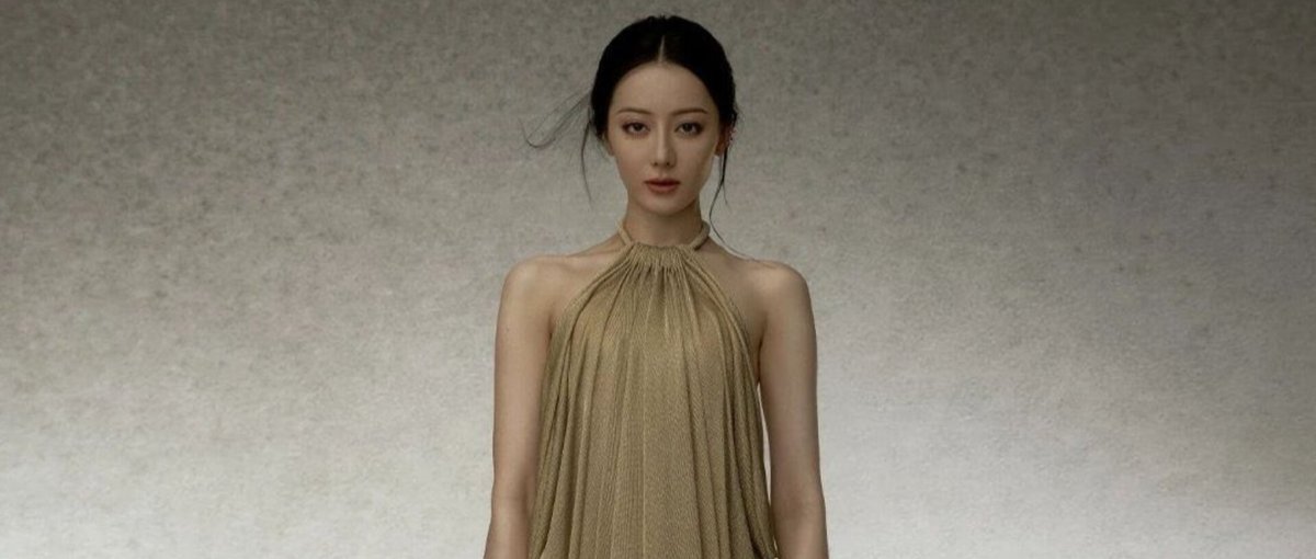 this week's "The Great Dilireba Gallery" pays homage to the lunacy.