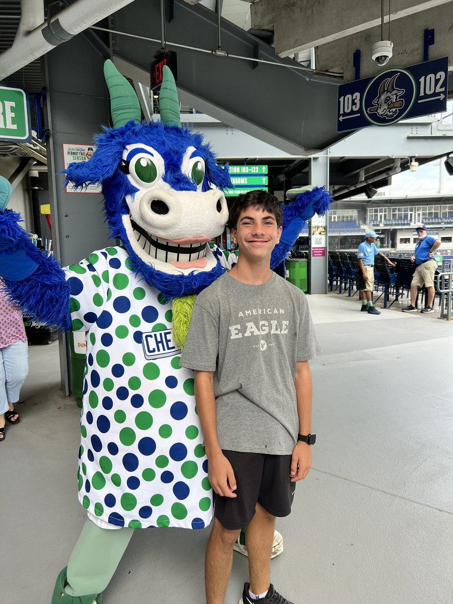 beth_ritter's tweet photo. Let’s go Oat Milkers! #gogoats #nogoatsnoglory https://t.co/SWQJRxy8Ep
