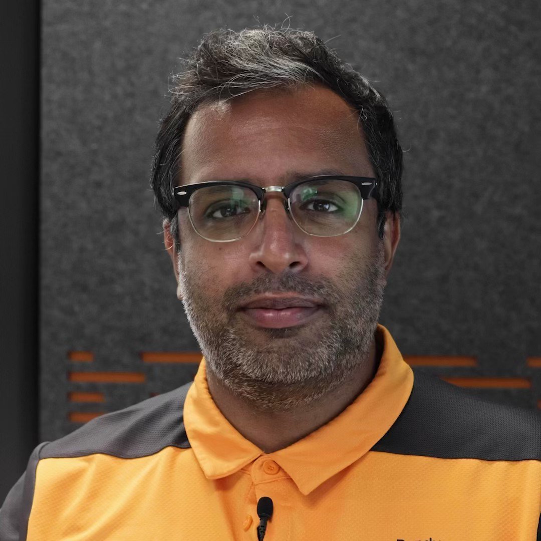 Senoly06's tweet image. Leclerc&apos;i kahraman yaptı.
İtalyan milliyetçiliğini diriltti.

#RandeepSingh #McLaren #ItalianGP