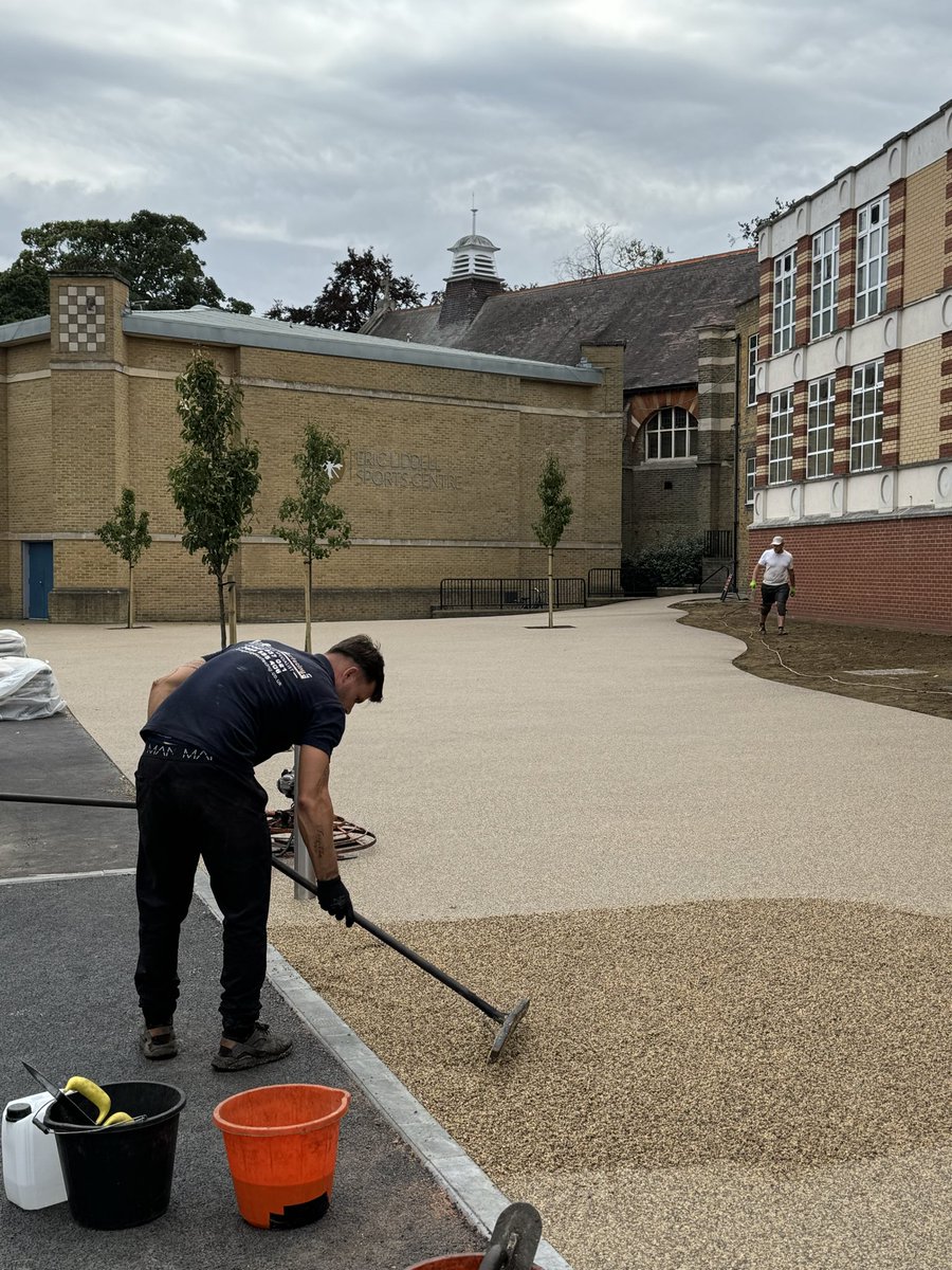 Guy Sanderson tweet media