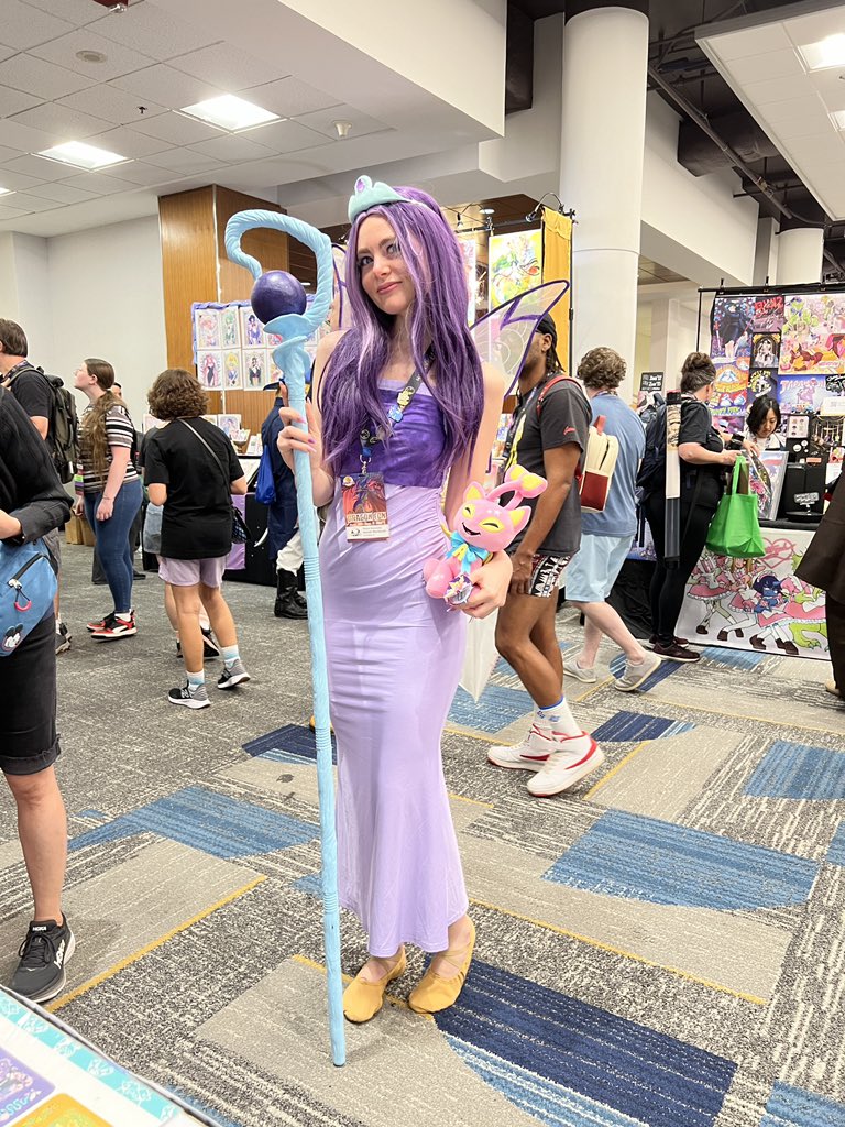 slorgkid's tweet photo. Omg beautiful Queen Fyora cosplay at Dragoncon!! IG @ dandylikecandy_ https://t.co/Xb1fIMBv9A