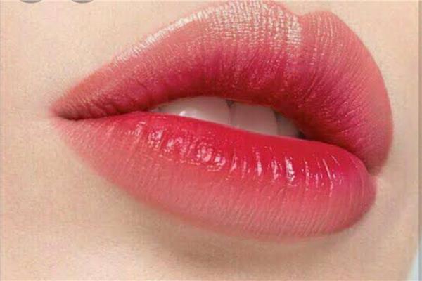 وش تحب تعمل فيهم لو كنت عندك فديت الي يغذيهم😋😋