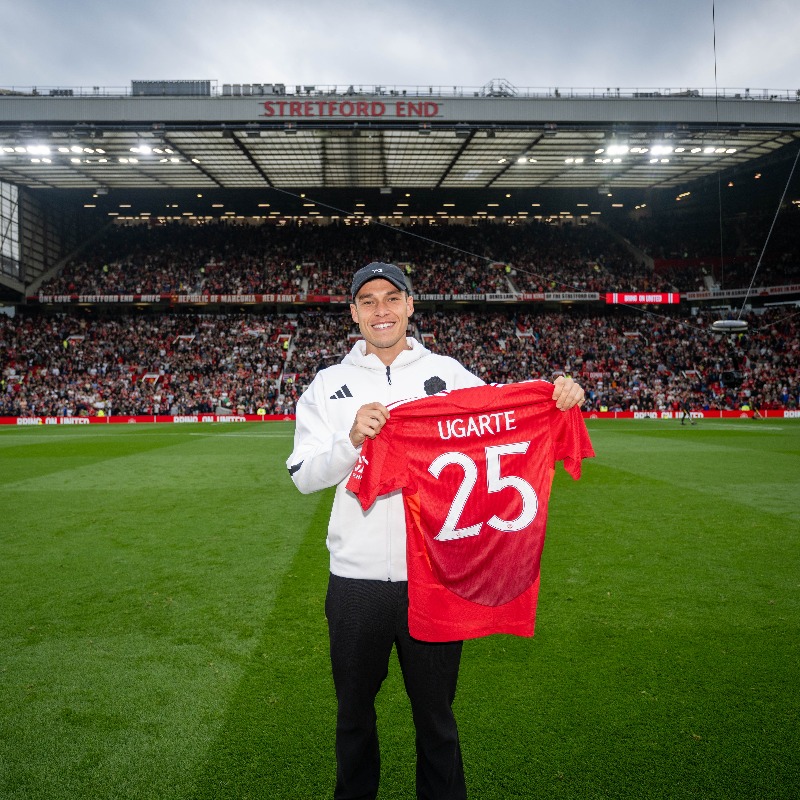 ManUtd's tweet photo. Our new no. 2️⃣5️⃣

#MUFC