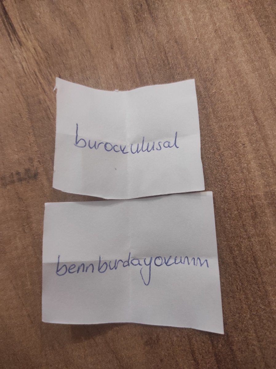 İlk çektiğimiz isim arkadaşımız çıktığı için bir isim daha çektik 😂😂 bu yüzden iki kazananımız var:
<a href="/burockulusal/">burock</a> ve <a href="/bennburdayokumm/">FETH</a> 
🥳🥳🥳🥳🥳🥳
Tivitte belirttiğimiz figürlerden istediğinizi seçebilirsiniz 👍🏻