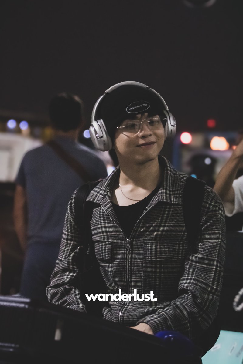 240901 HORI7ON VINCI DEPARTURE 
📍 NAIA

#HORI7ON #호라이즌 
<a href="/HORI7ONofficial/">HORI7ONofficial</a> <a href="/HORI7ON_twt/">HORI7ON member</a> 
#HORI7ON_VINCI #VinciMalizon