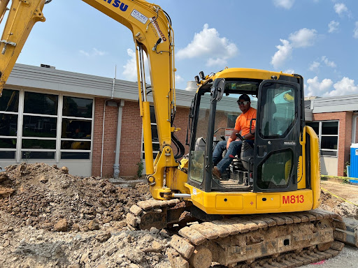IUOE_513's tweet image. Mark Pinnell repairing a sewer line at the Windsor School for Bommarito Construction, ensuring our schools are in top shape for the new year! #UnionOperator