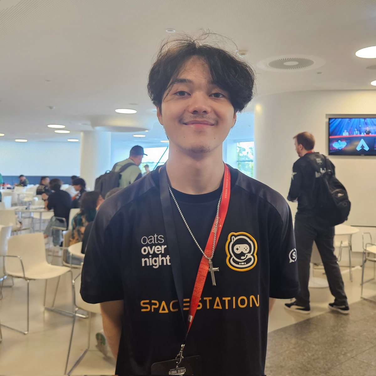 PlayApexEsports's tweet image. bro skipped classes to win a game at LAN 💀💀

#ALGSPlayoffs