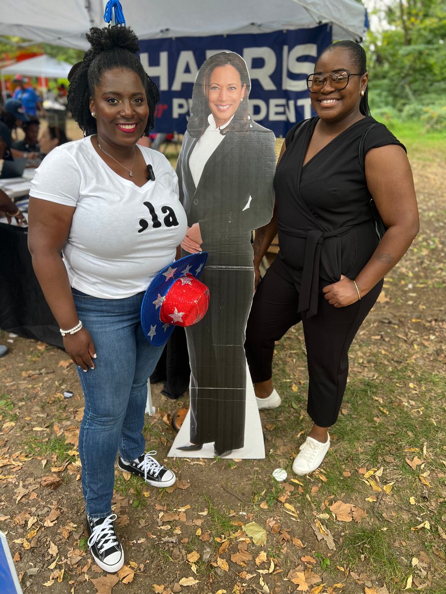 Good music, good food, and good people coming together to elect <a href="/KamalaHarris/">Kamala Harris</a>.

<a href="/Joanna4PA/">Joanna McClinton</a>, <a href="/TonyWilliamsPA/">Anthony H Williams</a> &amp; <a href="/JamieGauthier1/">Jamie Gauthier</a> know how to throw a party.

A big thanks to everyone who joined us at this weekend's cookout in West Philly. Let's get to work! mobilize.us/2024pavictory