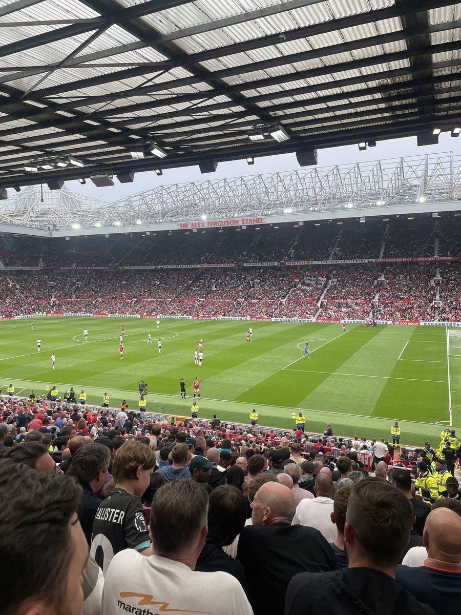JPWard10's tweet photo. Men vs boys 🔴🔴🔴 https://t.co/n4udf886sR