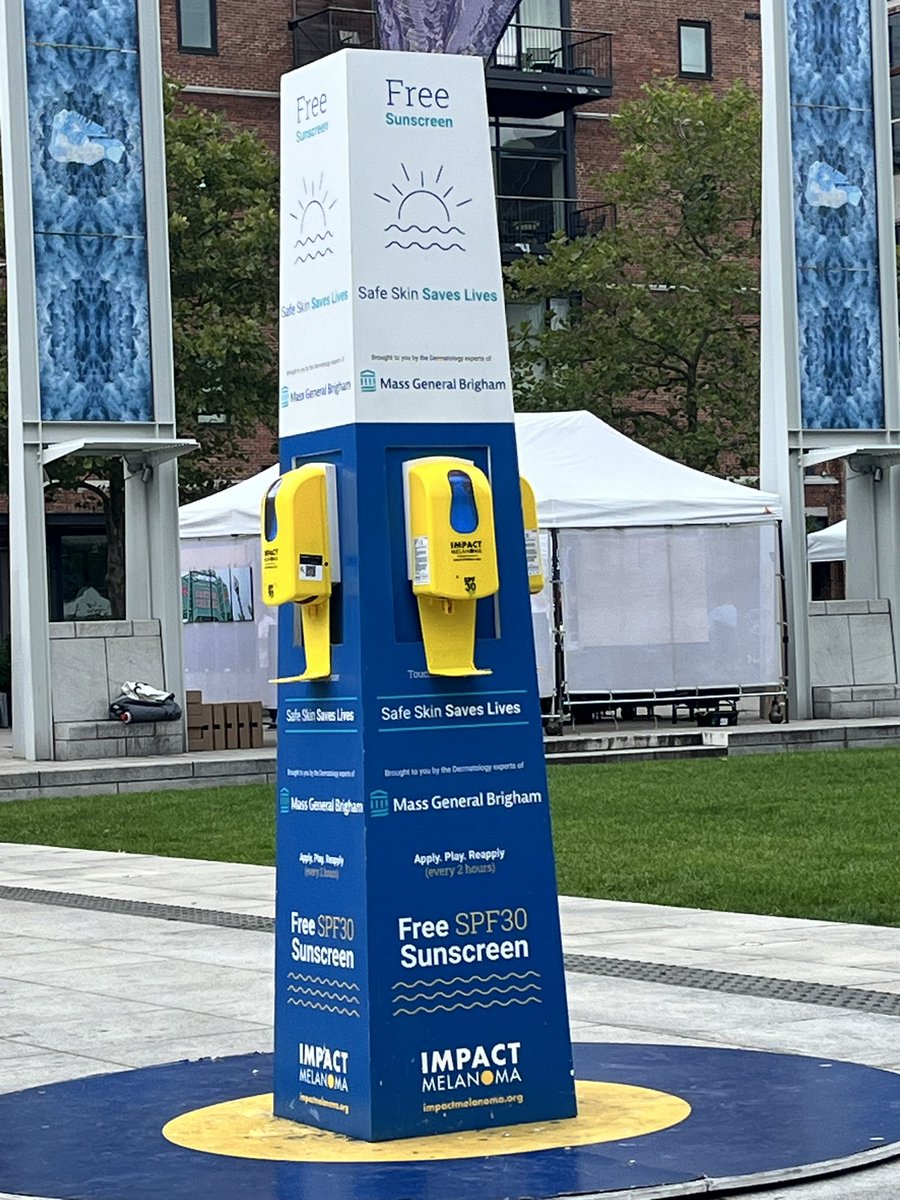 Lexie Gross (@lexie144) on Twitter photo Enjoying Rings Fountain w/kids <a href="/HelloGreenway/">Rose Kennedy Greenway</a> and observing so many tourists “ooooh”+ “ahhhh” + snapping pics of <a href="/MassGenBrigham/">Mass General Brigham</a> ‘s free sunscreen. Way to go! 🙌 #boston Enjoying Rings Fountain w/kids <a href="/HelloGreenway/">Rose Kennedy Greenway</a> and observing so many tourists “ooooh”+ “ahhhh” + snapping pics of <a href="/MassGenBrigham/">Mass General Brigham</a> ‘s free sunscreen. Way to go! 🙌 #boston