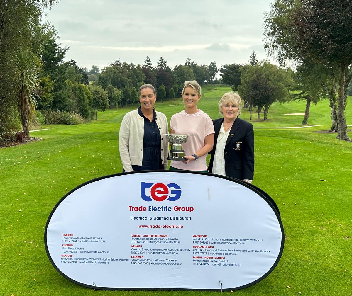 amateur_info's tweet image. Emma O’Driscoll @CastletroyGC 🏆

A dominant performance by Emma seen her run out a 9 shot winner in the castletroy women’s senior scratch cup 🏆 Jennifer Hickey 🥈 Eimear Cregan 🥉
@EmmaODriscoll19 @BallybunionGN