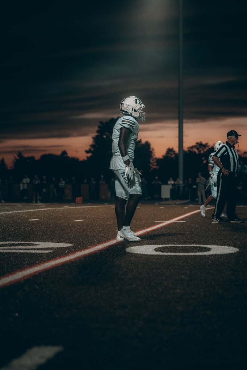 Jblanphoto's tweet image. 📸 Sunset Flicks🏈
