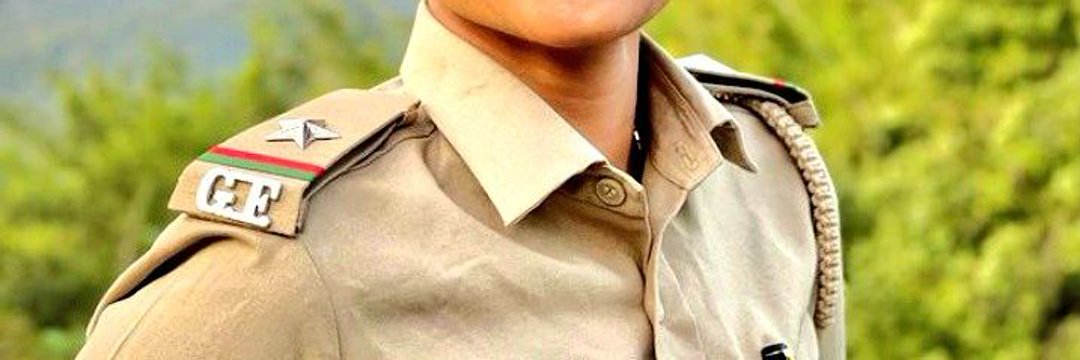 તને મે ઝંખી છે.- યુગોથી પ્રખર તને પામવાની તરસથી- ખાખી 🎯😍
#khakhi #gujratforest #aspirents
#competitiveexams #LRD  #psi  #GPSC #UPSC #student