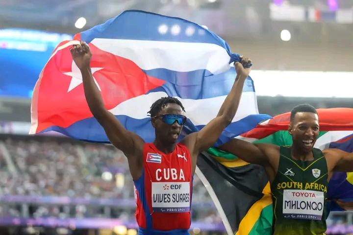 #Paris2024 🗼🇨🇵 | #Cuba 🇨🇺 abre el medallero de los #JuegosParalímpicos con la plata🥈de Yamel Luis Vives en los 100m, categoría T44

💥 Marca personal, récord nacional 🇨🇺 y para América 🌎 en esta modalidad

#Paralympics2024