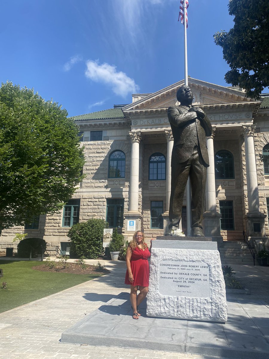 PoneyExpTours's tweet image. John Lewis Statue replace Confederate monument in Decatur. My hometown. #CityofDecatur #Cod4life