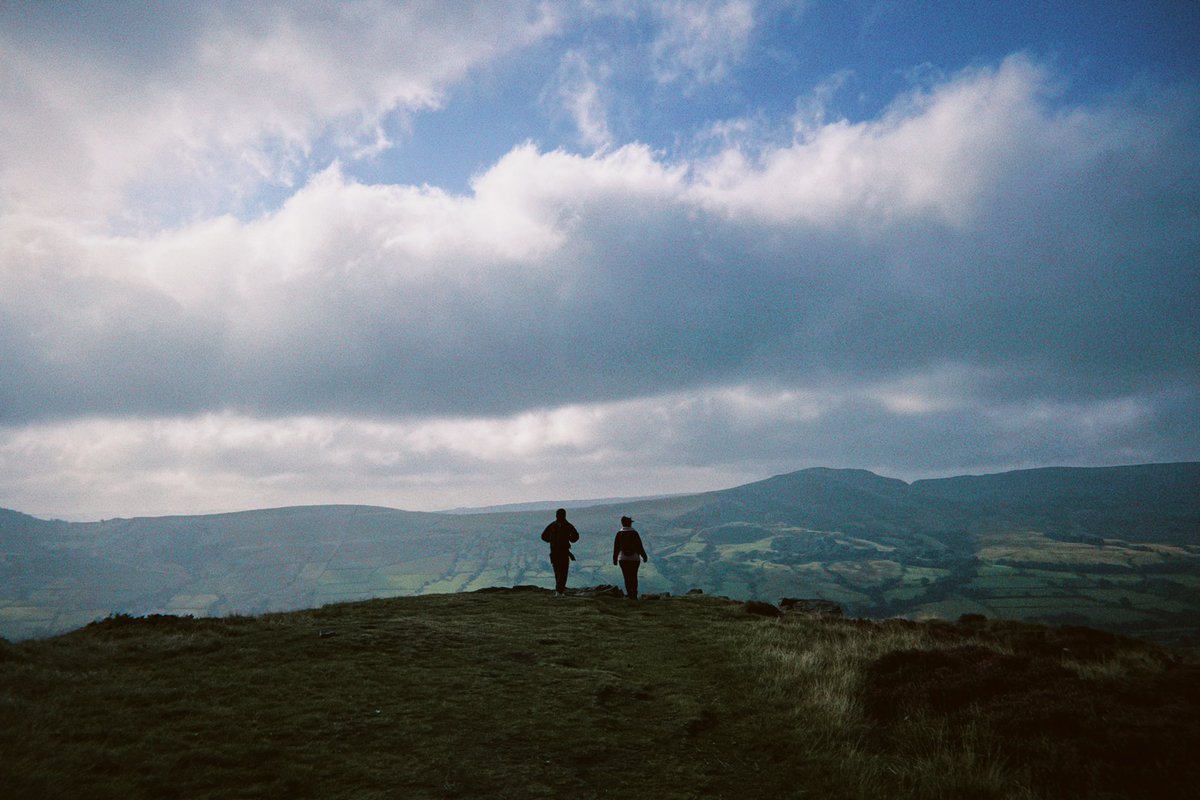 Never say no to a sunrise adventure 🌄❤️

#peakdistrict #kinderscout