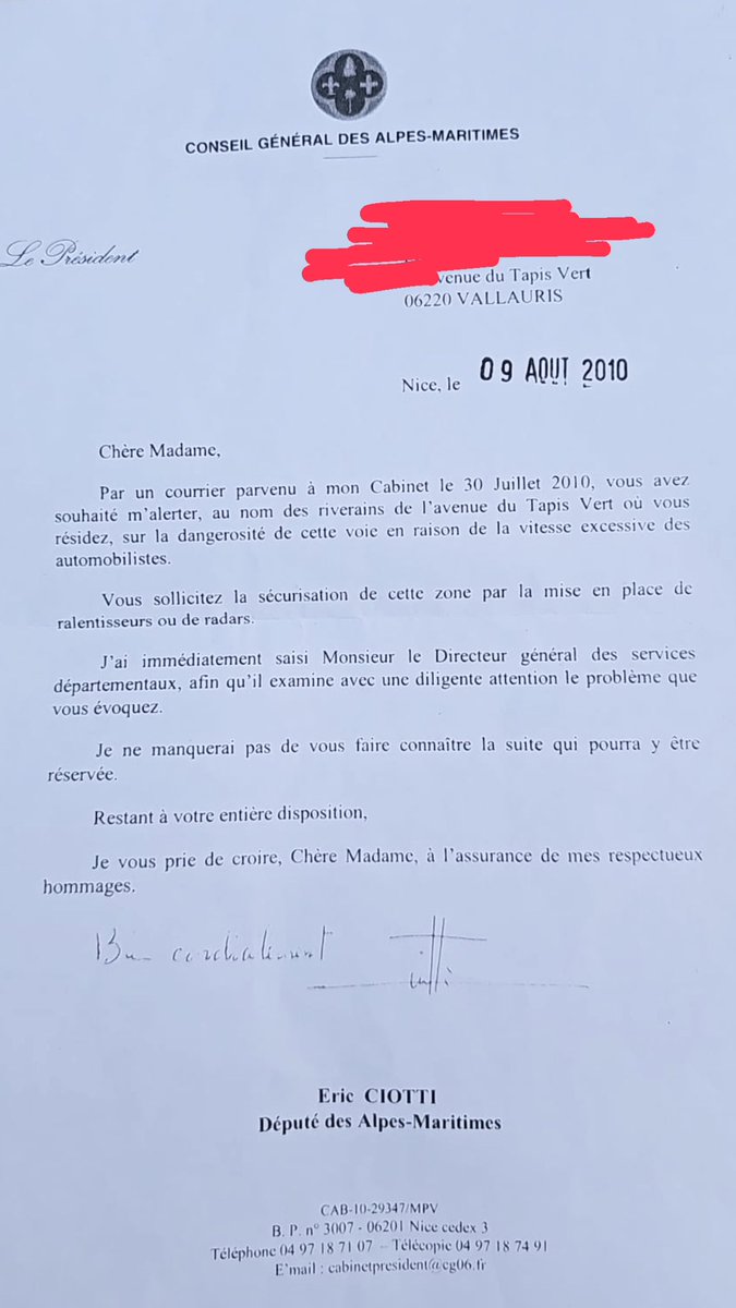 CerfiaFR's tweet photo. 🚨🇫🇷 FLASH | Dès 2010, des riverains de Vallauris avaient alerté les pouvoirs publics, via un courrier adressé à Éric Ciotti, sur la dangerosité de la route départementale où Kamilya a été fauchée et tuée. Ils soulignaient la vitesse excessive des automobilistes et demandaient l'installation de ralentisseurs ou de radars pour sécuriser la zone, ce qui n’a pas été fait. (Cerfia)