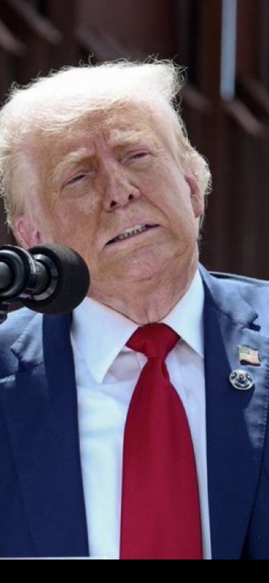 ARsaidso's tweet photo. @TRUMP_ARMY_ Honestly, Trump is in his final stages life. Obesity will probably take his life before the election. Sad. You can see it in this picture. #ObeseTrump https://t.co/Box2VbhDkr