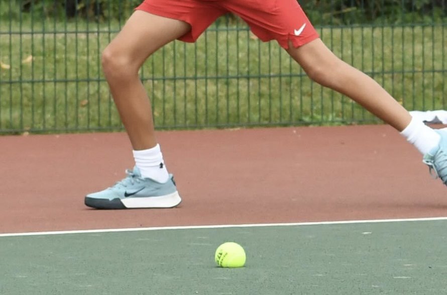 Much of my August has been spent on the sides of tennis courts. This is the first time I’ve captured the moment the ball impacts the court. Now back to editing the <a href="/TennisOxford/">Tennis Oxfordshire</a> festival pics :) #theoneinpurple💜