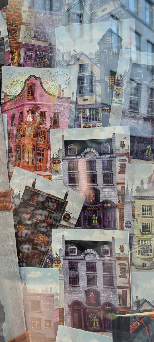 September 1st means Back to Hogwarts day! So first stop of the day was <a href="/minalima/">MinaLima</a> for some goodies. Love the badge they we're giving out. #daysout2024 #London #harrypotter #BackToHogwarts