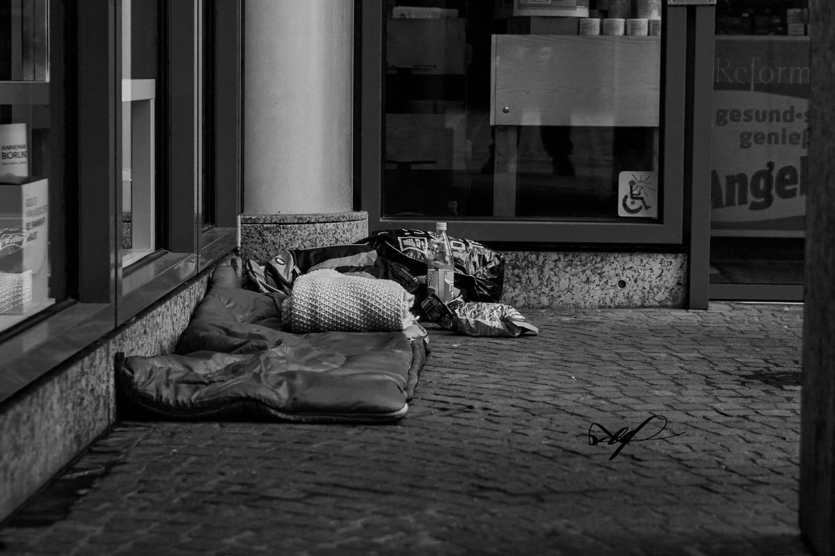 dortmund, germany | bedroom

<a href="/rafferara/">raf ferara</a> #rafferara @rafstreets #rafstreets <a href="/art/">Arthur Bullard</a> #art #everybodystreet #streetphotographers #monochromatic #ig_street #monochromephoto #snapshot #snapshots #bw #monochrome #streetphotography #ig #fashion #blackandwhite #life_is_street #photography
