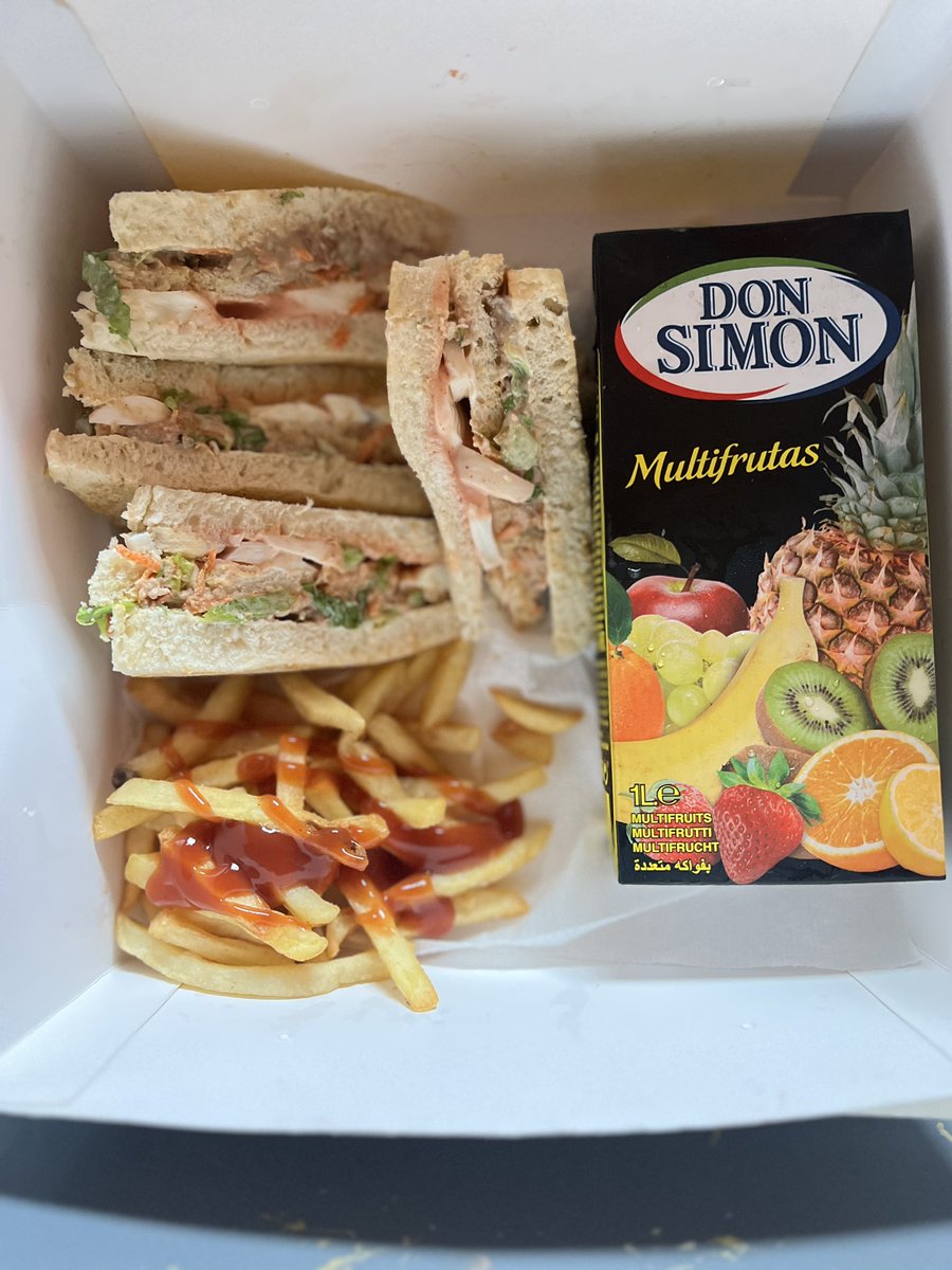 Maame_Datebea's tweet photo. Hello dearest customer, 

Kindly note loaded fries, wraps/sandwich combo orders will only be available on weekends.

For packages and pastry orders you will have to place your order 48hrs(min)prior to the delivery date.

To make any enquiries call/whatsapp 0557610007

Thank you https://t.co/2co5tSnTYP