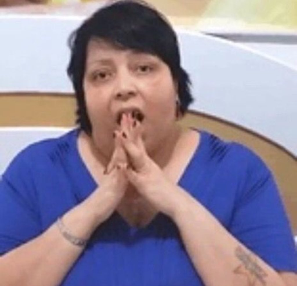 saapatona's tweet photo. todo dia alguém perguntando se o tt tá funcionando, se vc tá conseguindo tweetar eh pq tá funcionando né porra https://t.co/OFqntj1wmL