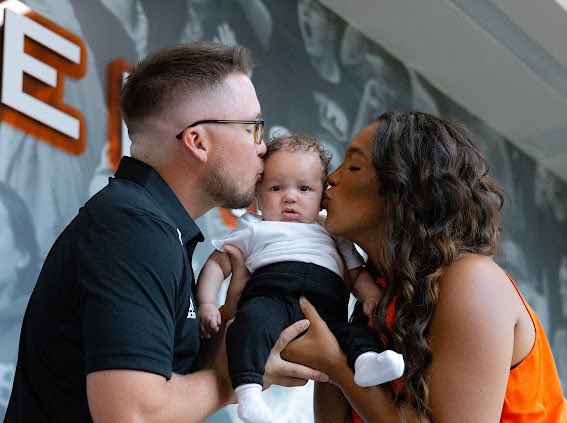 michelle_shaw0's tweet photo. A win for the orange in the Permian Basin🧡 https://t.co/1mIgeqU9BO