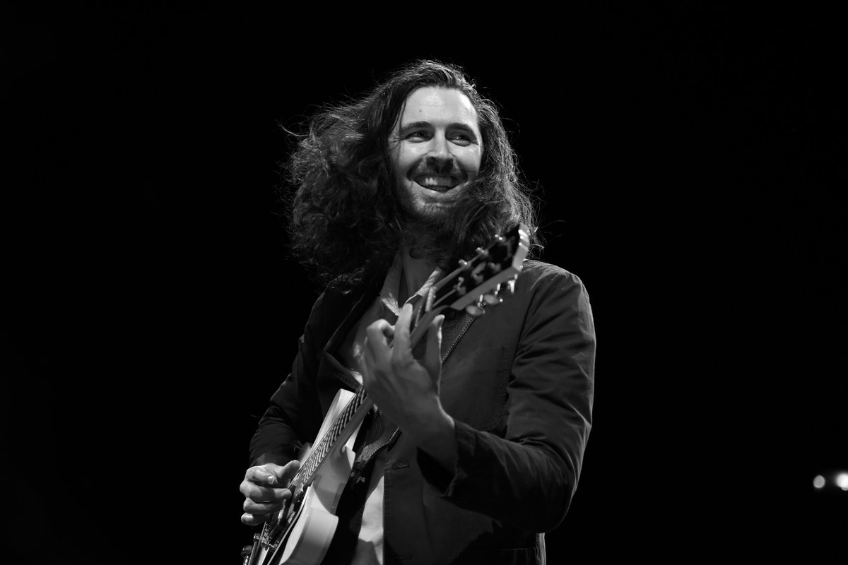 Hozier's tweet photo. West Valley City, Thank you 🖤

📸 @ruthlessimagery https://t.co/OnveGwDFkE