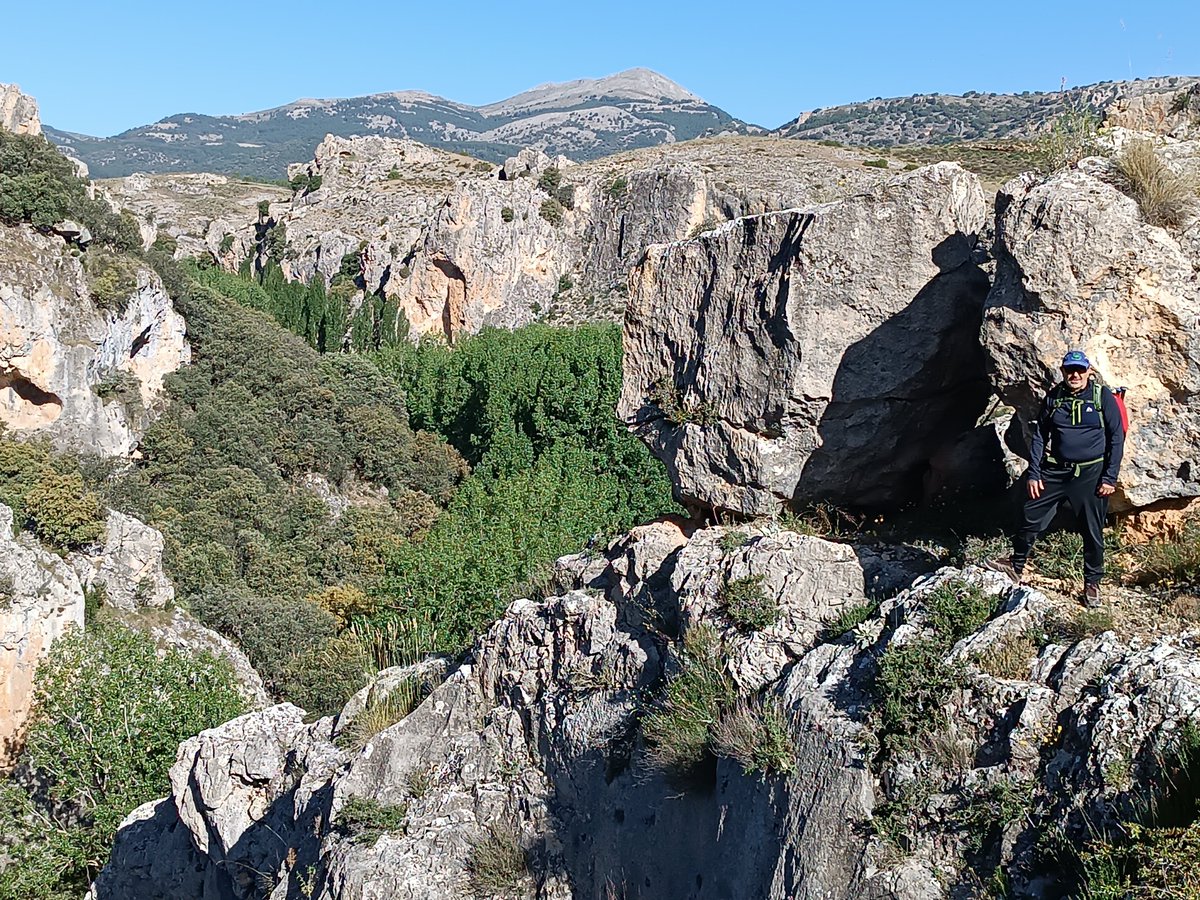 La_Carrasca's tweet image. 🔶 ¡Estamos de vuelta!.
‼️ Como adelanto y para poder organizar una de las actividades, os dejamos el enlace a la información del viaje de fin de semana previsto para final de octubre a la sierra de Segura.
🔗 lacarrascaorg.wordpress.com/2024/09/01/fin…