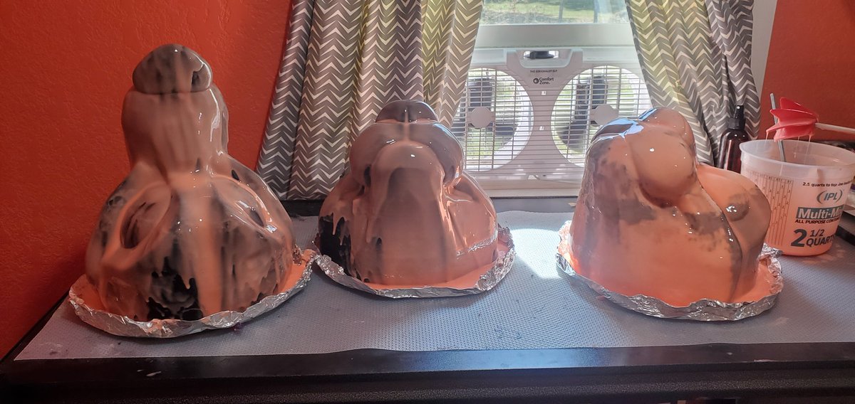 PlaidPawsMaus's tweet photo. Gearing up with some more bases coming!

Pre-orders close soon for these three as the molds are being made and close to done! 

Check out our web for more! https://t.co/HykR8RGo2s