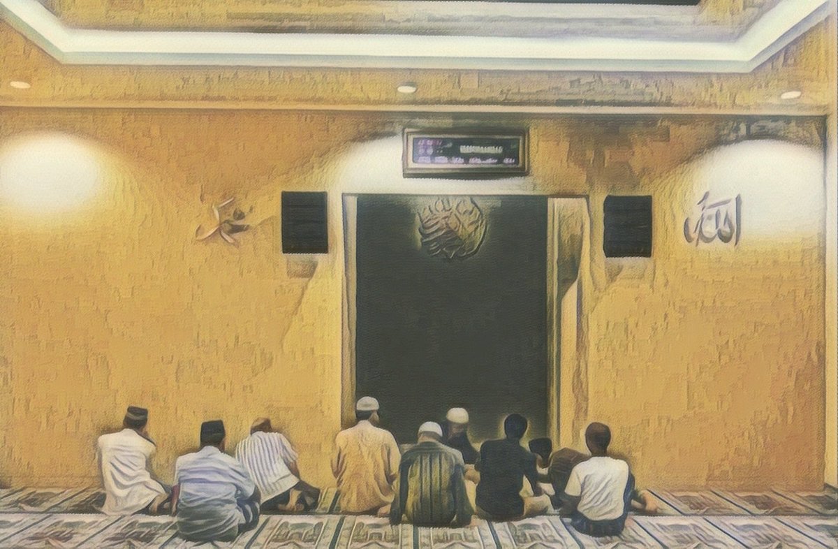 The TOA HX-5 Variable Dispersion Array Speakers being used in a Mosque. 

It is ideal for longer and wider Mosques.

toa.eu/products/proso…
#TOA #Mosques #Speakers