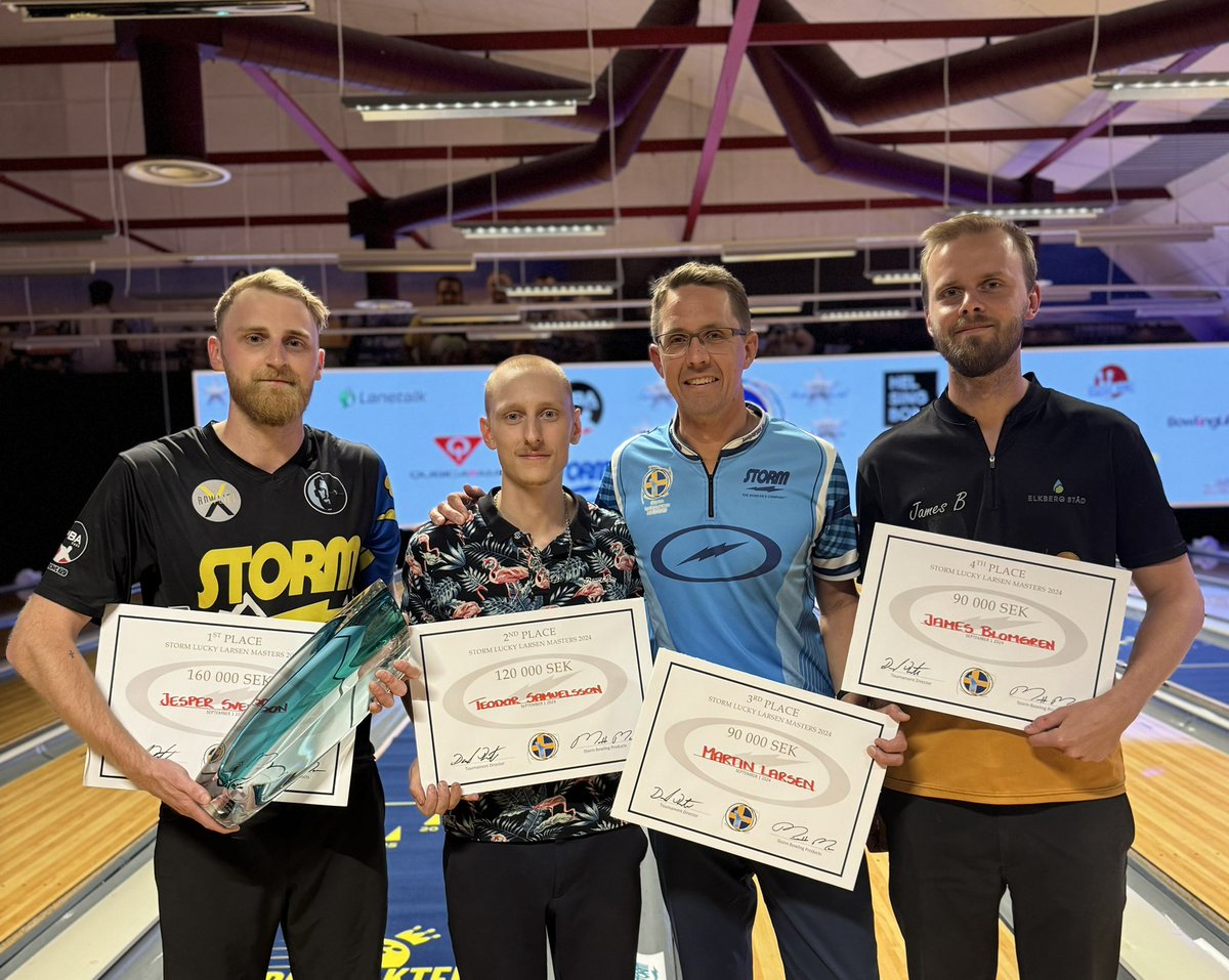 Vilken finaldag i SLLM 🤩

Jesper Svensson är den första svenska spelaren som vinner Storm Lucky Larsen Masters och det blev blågult storslam i PBA-tävlingen 🇸🇪 

Topp 4 
1️⃣ Jesper Svensson
2️⃣ Teodor Samuelsson 
3️⃣ Martin Larsen 
4️⃣ James Blomgren