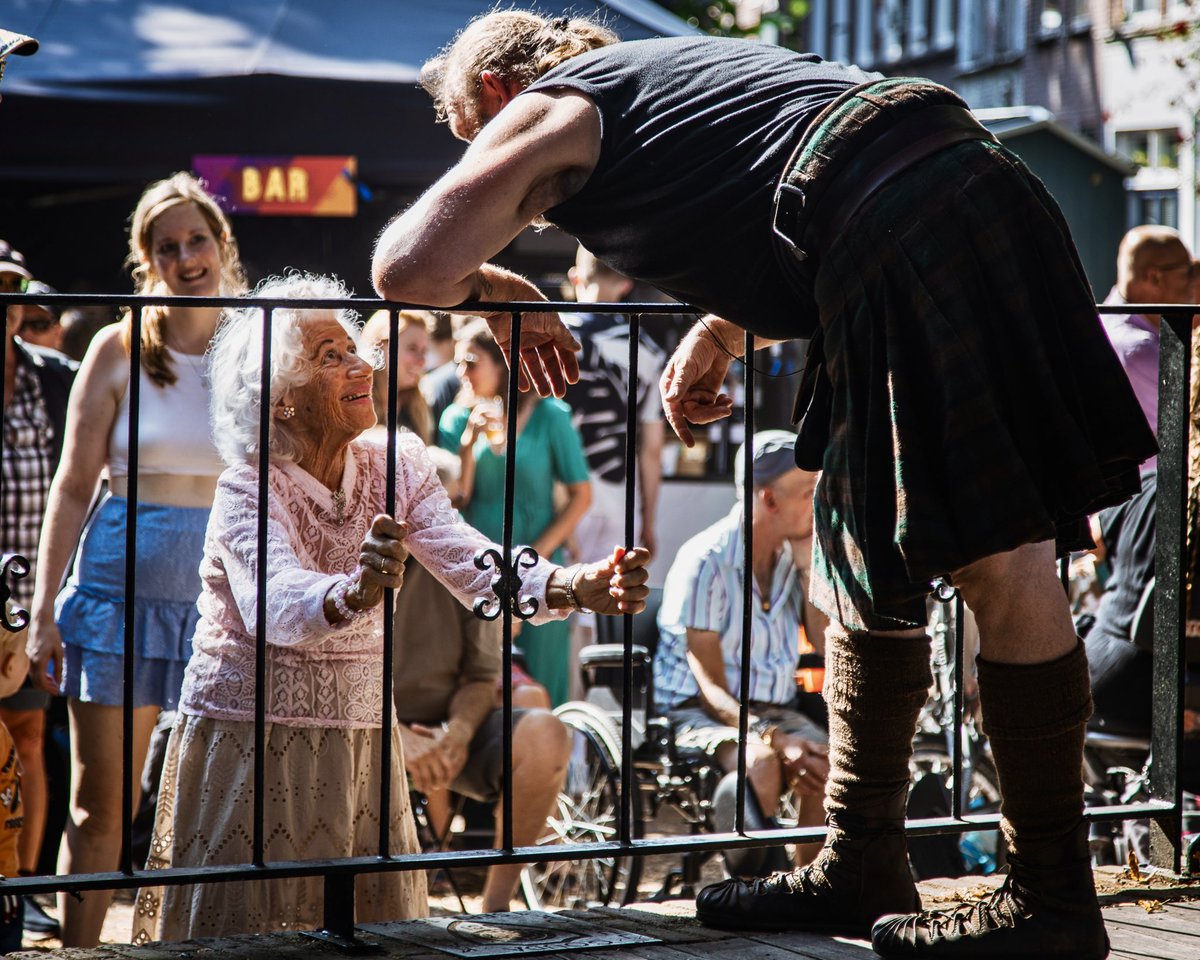 Laatste Houtmansplantsoenconcert vandaag met <a href="/rapaljemusic/">RAPALJE Celtic Music</a> in de muziektent.