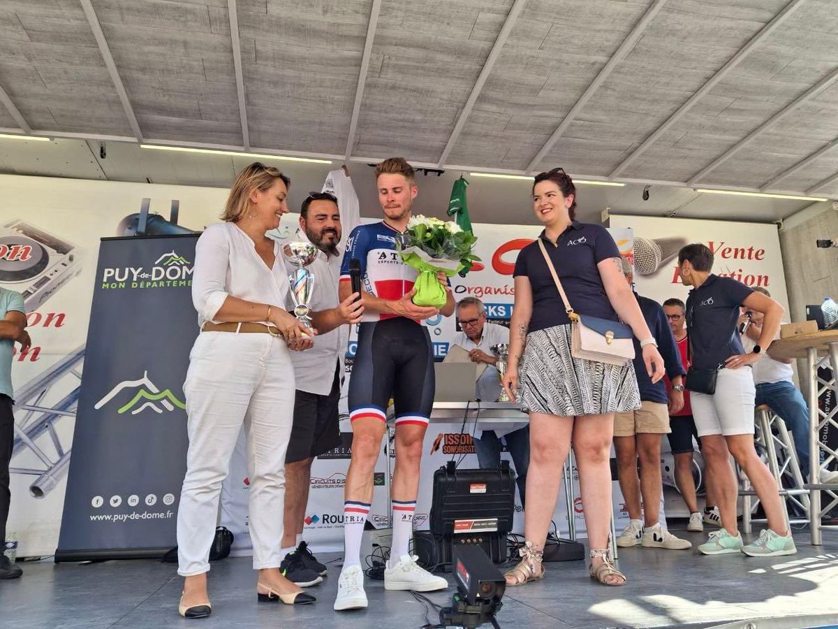 DelphLingemann's tweet photo. 🚴🎺 À #Aubière pour la #SaintLoup et la course cycliste des Petits Champions & des Champions.
Félicitations à Issoire Sports Organisation et à l’association ACO pour la belle organisation de cet événement 👏
#Aubiere #SaintLoup #Coursedeschampions https://t.co/oS5xCHfNlq