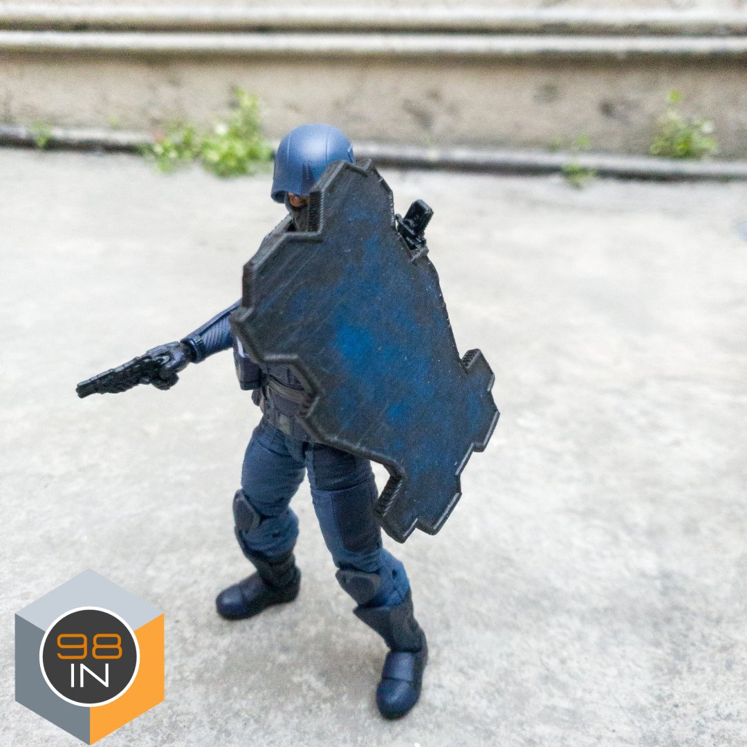 98IN_3D's tweet photo. Escudo balístico para figuras de 6 pulgadas, en este caso para un soldado #Cobra de la franquicia #GI_Joe, el modelo está disponible en @Cults3D 
https://t.co/QYHYUviJUY
#toys #3dprint #3Dprinting #miniature #modelism #3dmodeling https://t.co/PUm0NRVd8Q