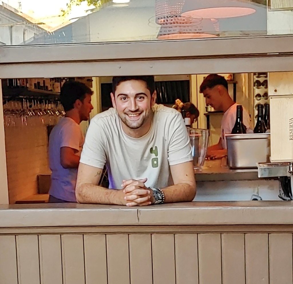 Roberto Navidades tweet media