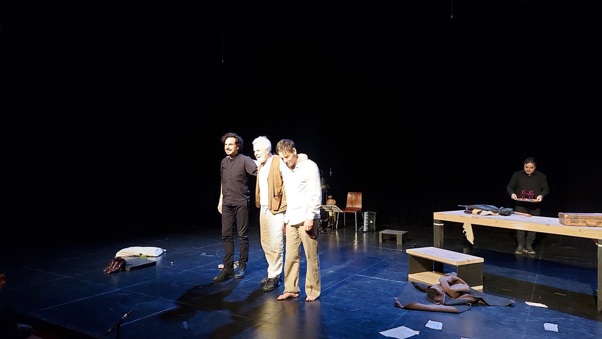 Excelente función esta noche de "El sentido de las cosas" de Sandra Franzen en el Centro Cultural de la Cooperación "Floreal Gorini" con grandes actuaciones de Víctor Laplace y Gastón Ricaud.
👏👏👏👏👏👏👏👏👏👏👏
#teatro #arte #cultura