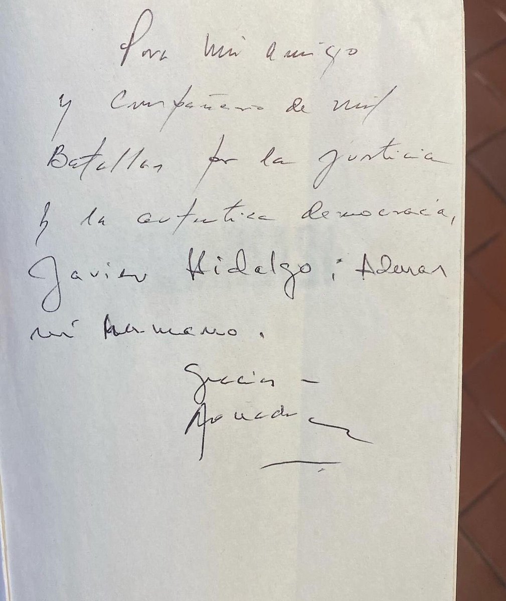 Javier_Hidalgo's tweet photo. ¡Sí se pudo !
Compañero de mil batallas por la justicia y la democracia. 

Hasta siempre hermano Presidente @lopezobrador_ https://t.co/hjCmb0HaDl