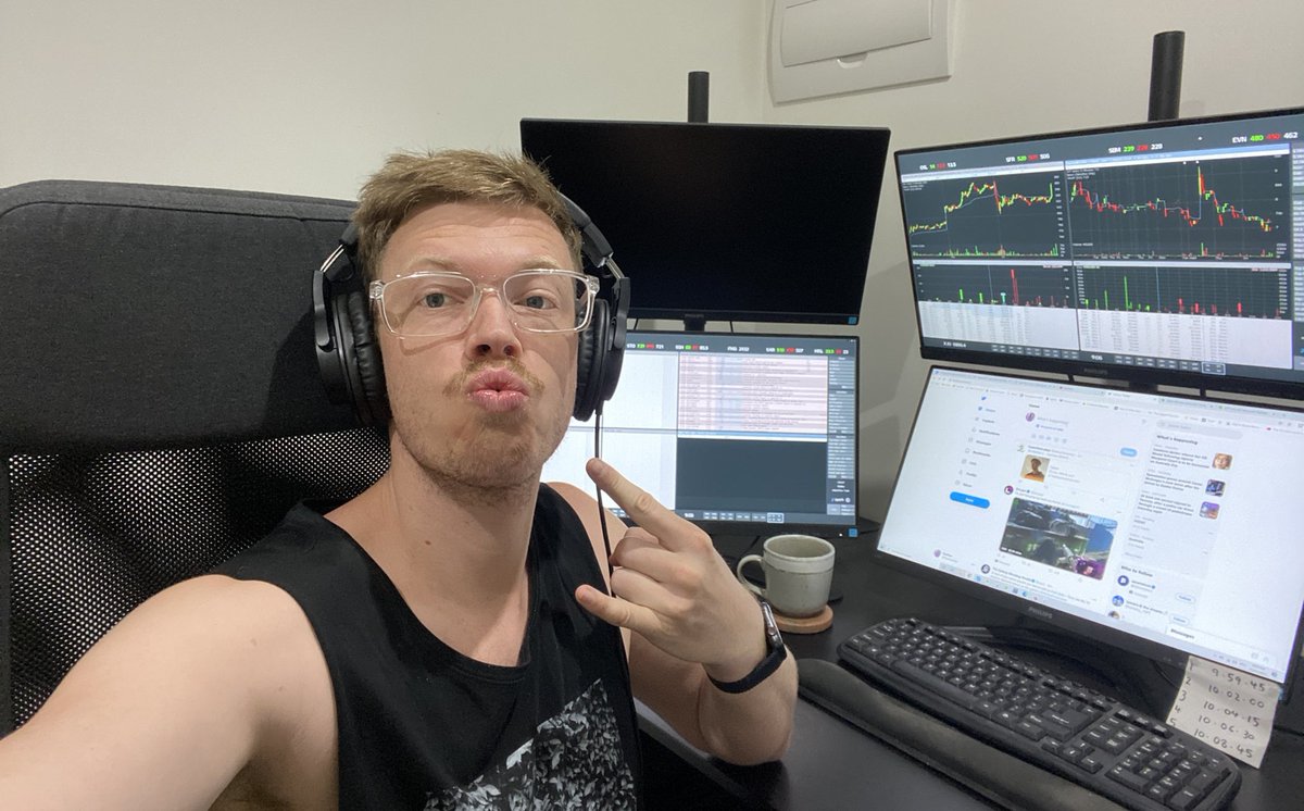 Sav aka The People's Champ tweet media