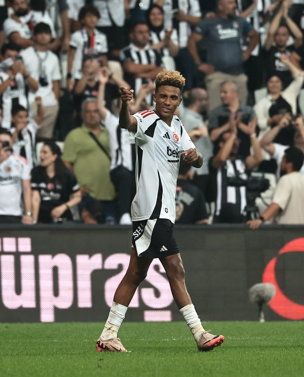 Son 3 maç 4 gol. 🎯

𝑮𝒆𝒅𝒔𝒐𝒏 𝒊𝒔 𝒐𝒏 𝒇𝒊𝒓𝒆 🔥