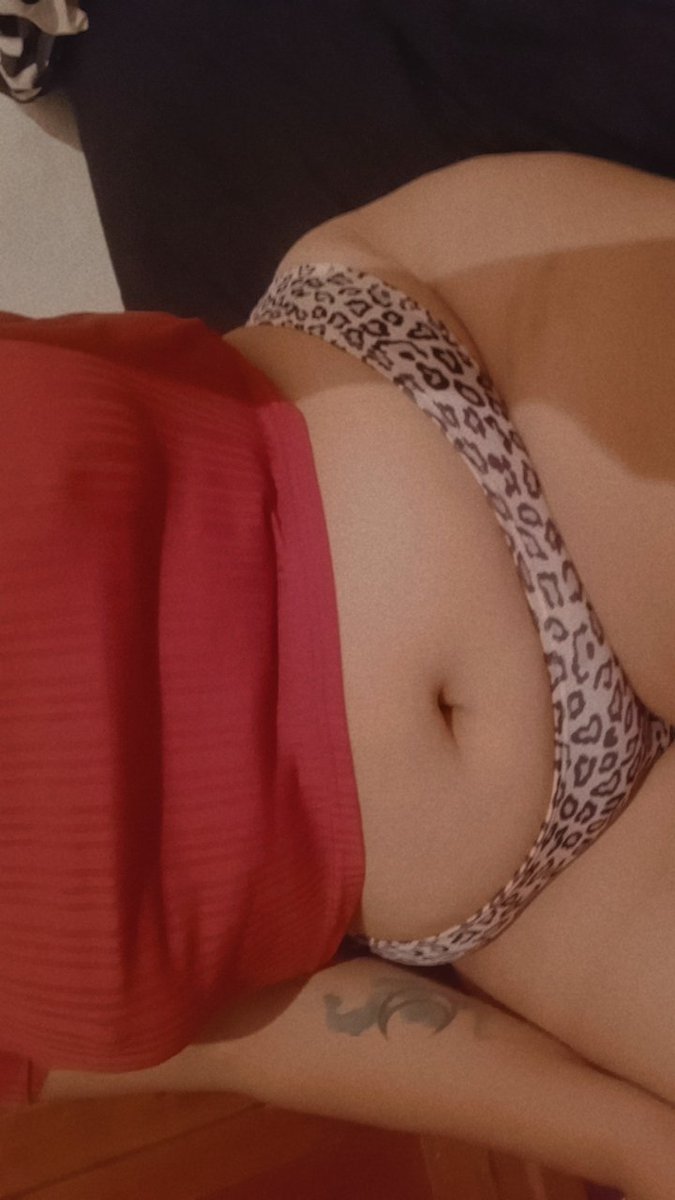 Natalye666's tweet photo. Hace mucho calor, me acompañan a darme un baño? 🔥🌴 https://t.co/6CbfiMBv3I
