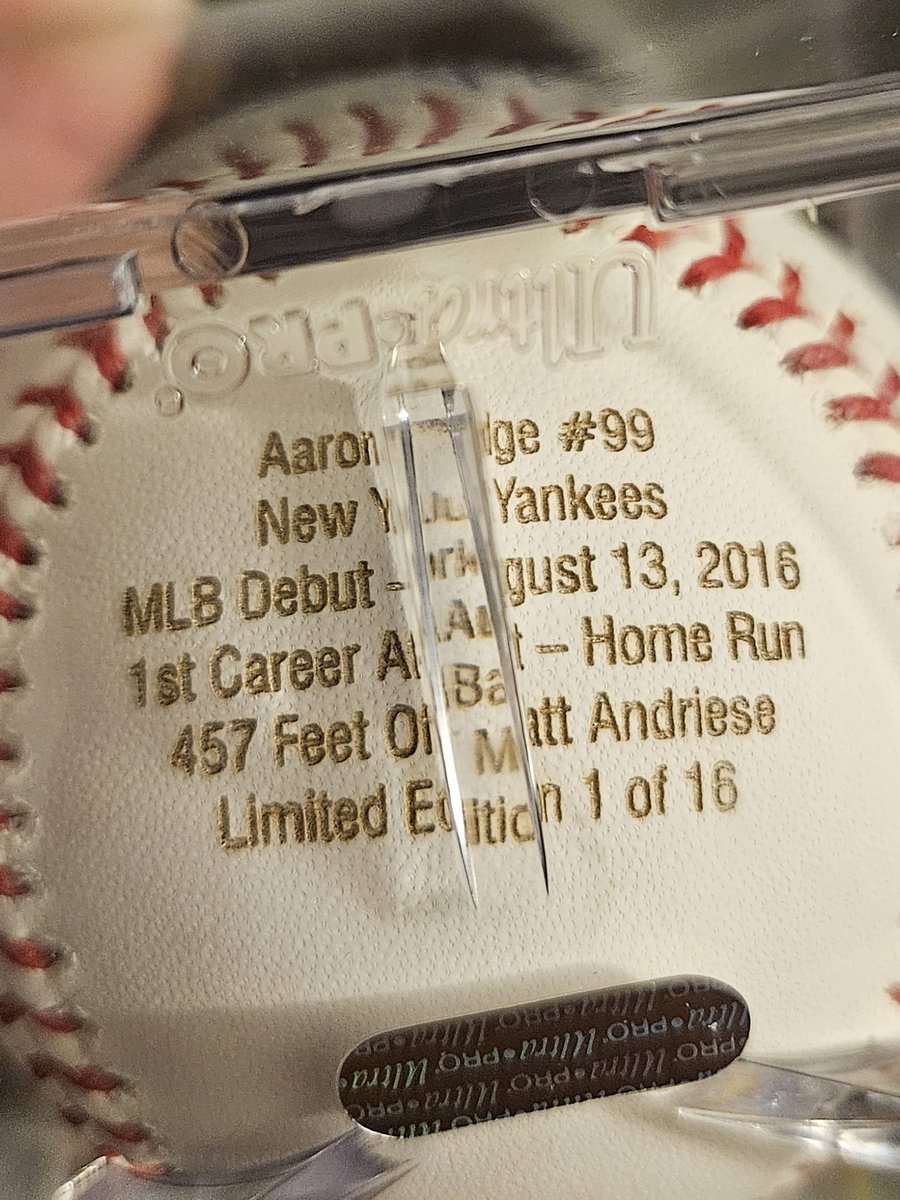 DuryeaJim's tweet image. I've got this stat ball signed by Judge with a Certified ICON Authentic (numbered) hologram on it.....Anyone know where they come from and how I can look up the # on the sticker ? #AaronJudge #Yankees #signedbaseball #ICON