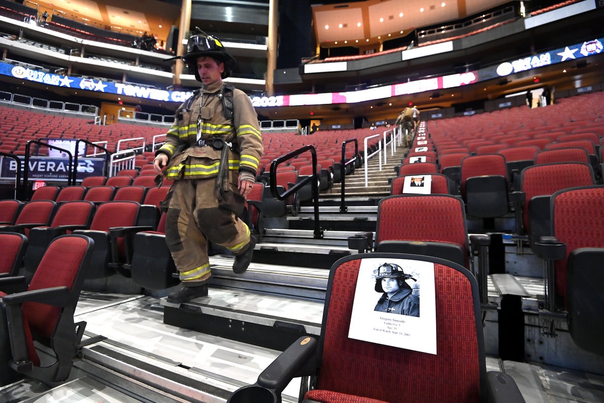 DDArenaAZ's tweet image. The Tower Challenge will take place in Glendale this Saturday, September 7. Honor our fallen heroes, current military, and first responders by climbing the 2,071 steps at Desert Diamond Arena. Register today -&amp;gt; e.givesmart.com/events/DrA/

#TowerChallenge #100ClubOfArizona